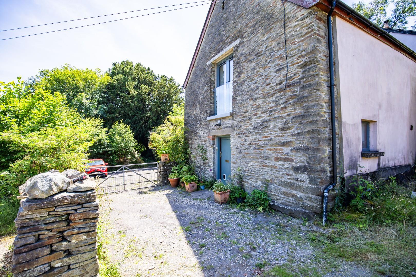Gelliwrgan Farm, Gelli Wrgan Road, Ynysbwl, Pontypridd, CF37 3PG